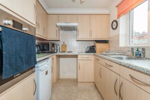 KITCHEN- click for photo gallery